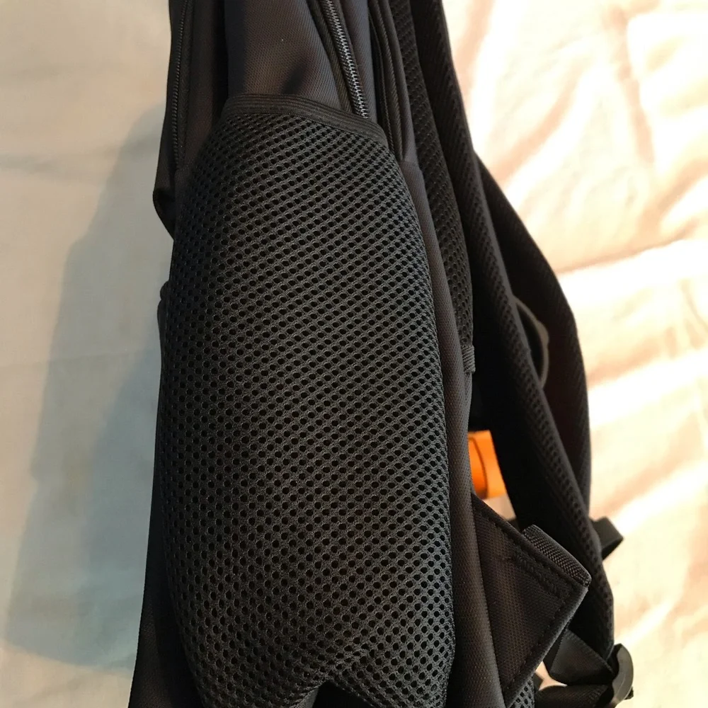M&R.TWO men’s business laptop backpack